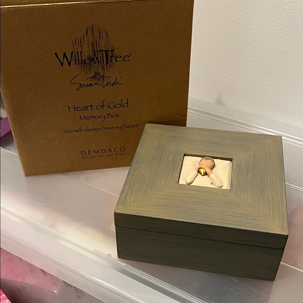 Willow Tree Olive Green Memory Box with Gold Heart